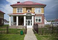 Главный подъезд для квартир формата таунхаус