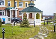 Иверский сквер: освещение дорожек, беседки.